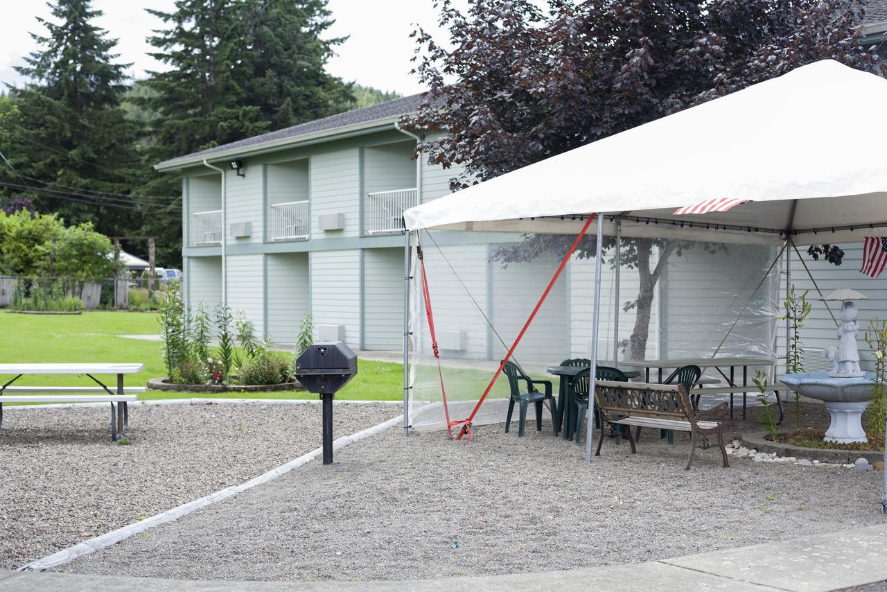 Dew Drop Inn Forks Eksteriør bilde